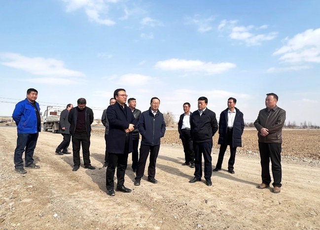 振興種業(yè)在行動,敦煌種業(yè)牽手奧凱種機(jī)、大禹節(jié)水現(xiàn)場對接推進(jìn)千畝智慧種業(yè)示范園區(qū)建設(shè)項(xiàng)目